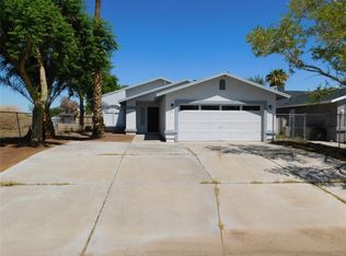 1975 E Oatman Pl, Mohave Valley, AZ 86440