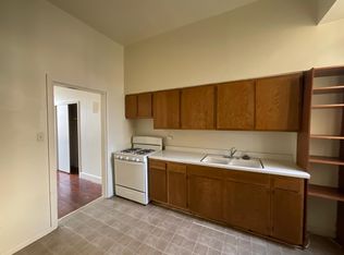2015 Green St APT 2F, Philadelphia, PA 19130