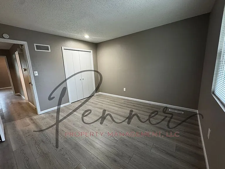 809 NW 36th Street Ter — Photo 5