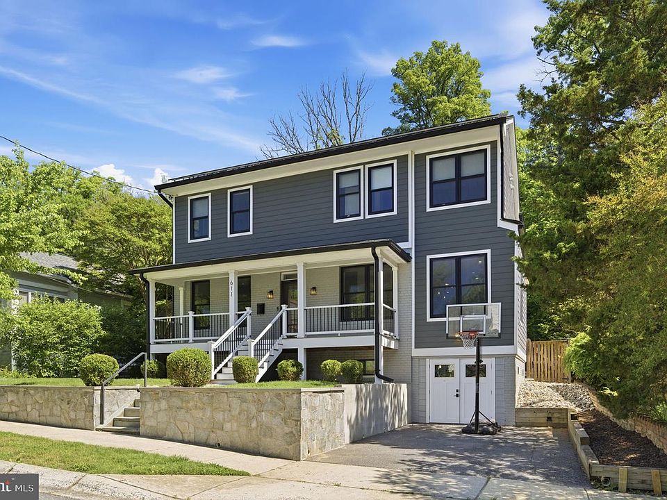 1st image of 611 Mississippi Ave