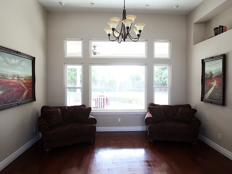 11601 Palm Ave — Photo 5