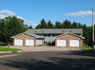 1608 Green Valley Dr #1614, Janesville, WI 53546