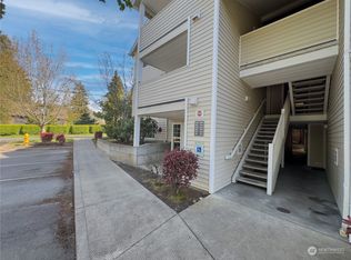 11915 Roseberg Ave S APT 101, Seattle, WA 98168