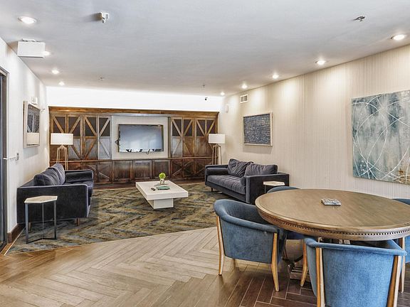 4th image of 1000 Barone Ave NE #7208