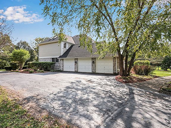 3rd image of 25948 N Arrowhead Dr