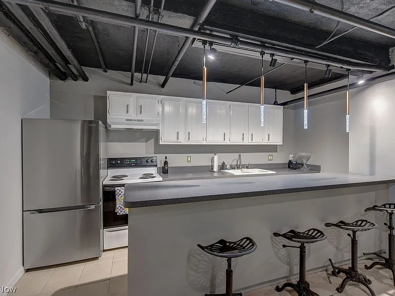 11720 Edgewater Dr #310 — Photo 29