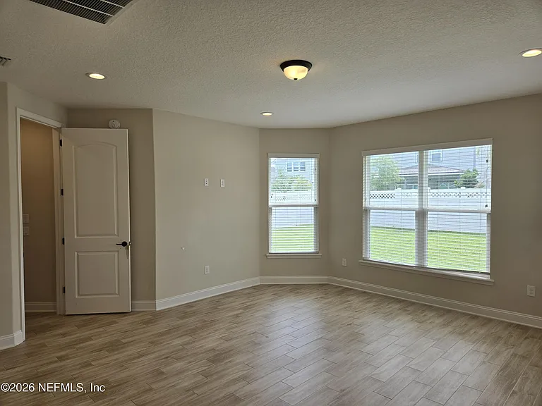 835 Silver Pine Dr — Photo 22