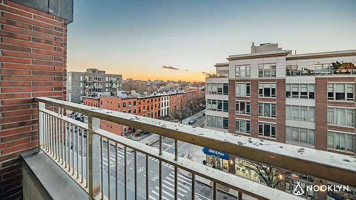 Rented by Nooklyn NYC LLC | media 105