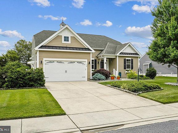 3rd image of 118 Oysterman Dr