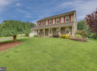 122 Kings Ct, Chalfont, PA 18914