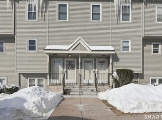 40 Cornerstone Ct APT 23, Southington, CT 06479