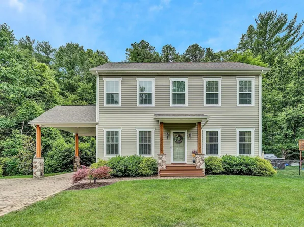 5540 Cynthia Dr, Roanoke, VA 24018