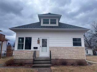 608 10th Ave, Two Harbors, MN 55616