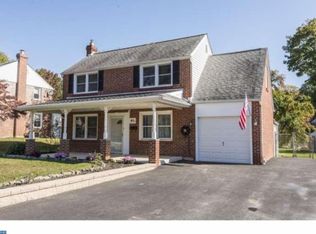 41 W Greenhill Rd, Broomall, PA 19008