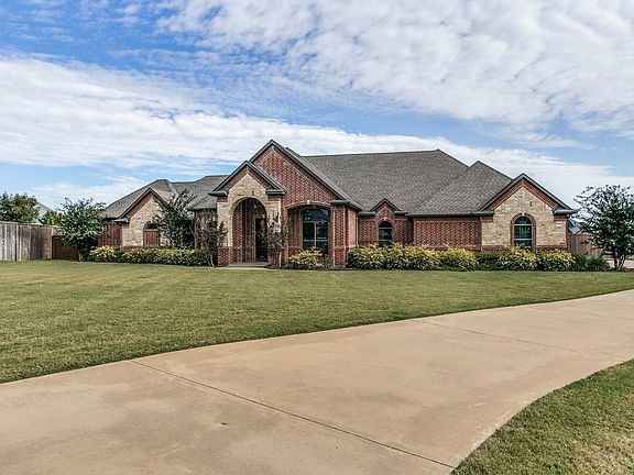 2nd image of 8281 Saint Johns Dr