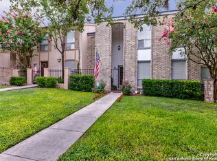 11303 Vance Jackson Rd APT M3, San Antonio, TX 78230