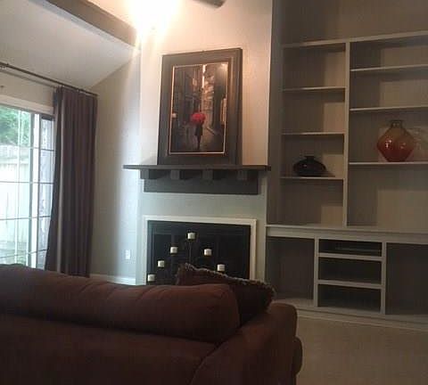 5th image of 727 Highland Square Dr