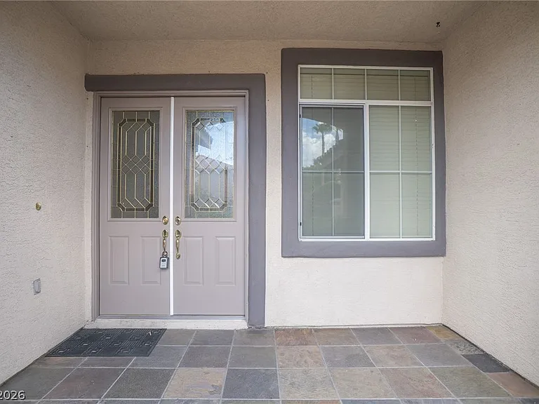 7861 Darby Ave — Photo 9