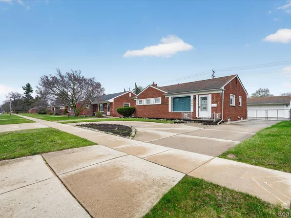 28901 W Chicago St, Livonia, MI 48150
