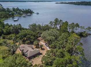 7600 Bay Vista Ln, Milton, FL 32583