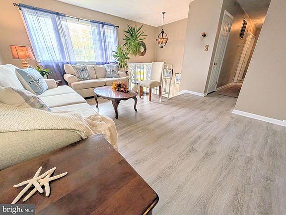 5th image of 205 Anchor Ln