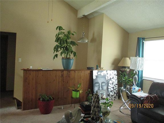 5th image of 4022 Hedges Ave