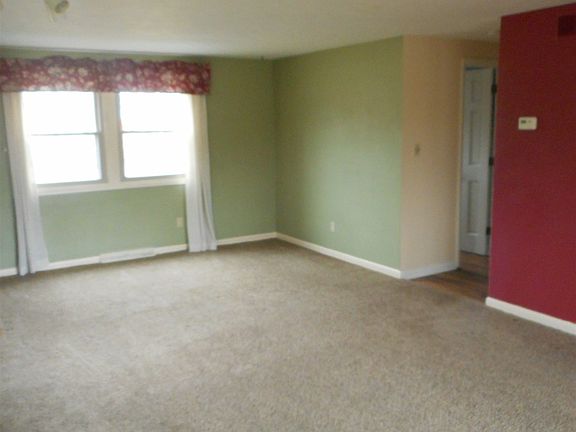4th image of 3917 Dalewood Dr
