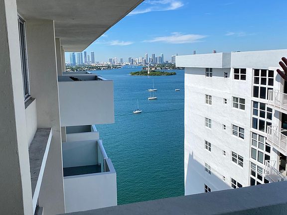 5th image of 1200 West Ave Penthouse 22