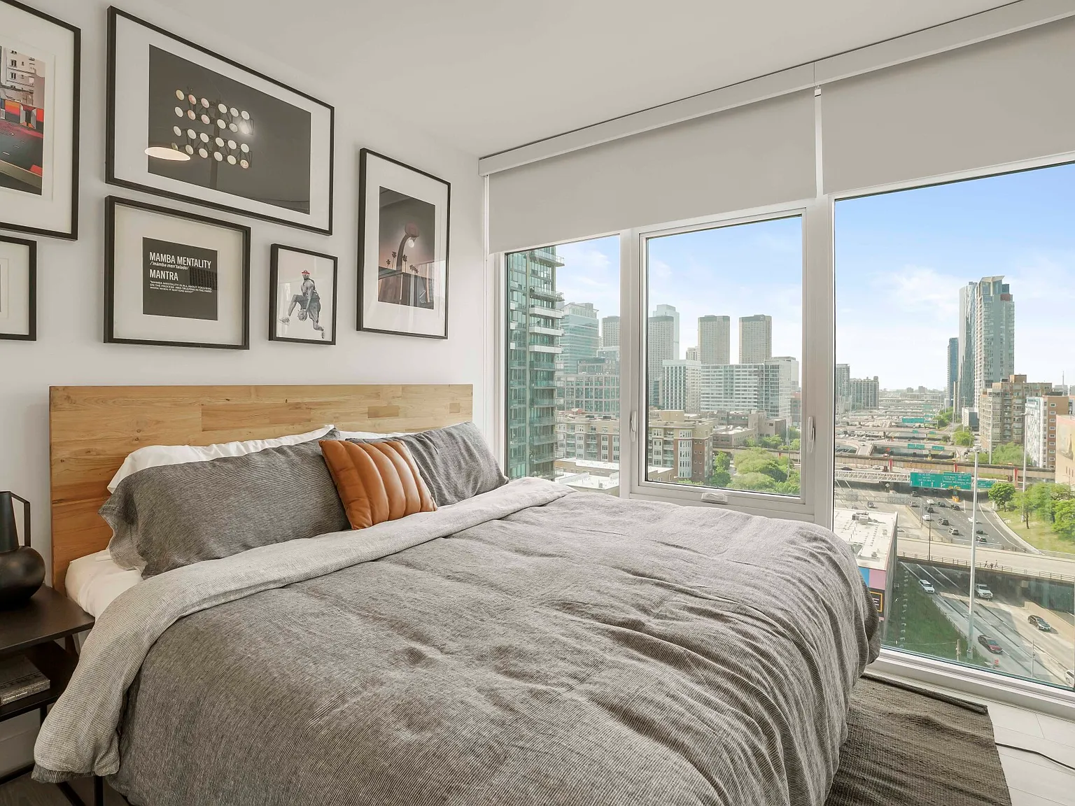 2 bed, 2.0 bath, $7,450 — Photo 1