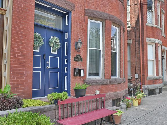 4th image of 1504 Green St APT 2