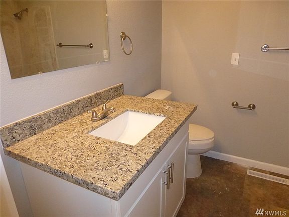 5th image of 1549 Marlin Dr SE