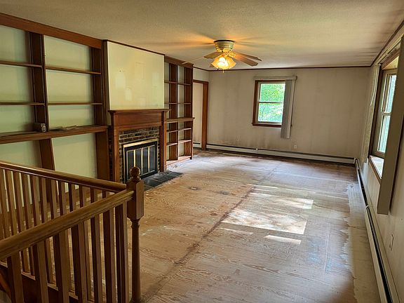 5th image of 150 Birchcroft Drive