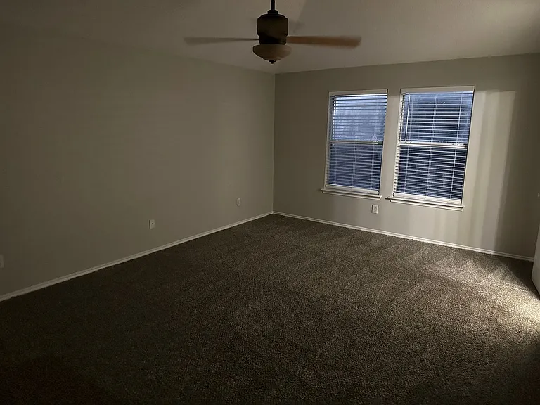 9328 Goldenview Dr — Photo 8