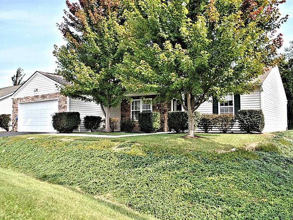 2nd image of 1525 Sherwood Dr