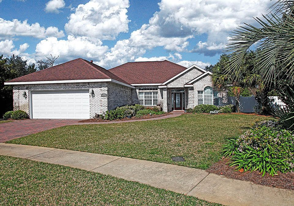 1st image of 296 Avalon Blvd