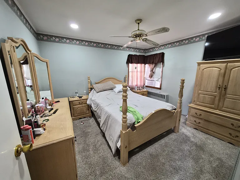 35 Elwood Ave — Photo 16