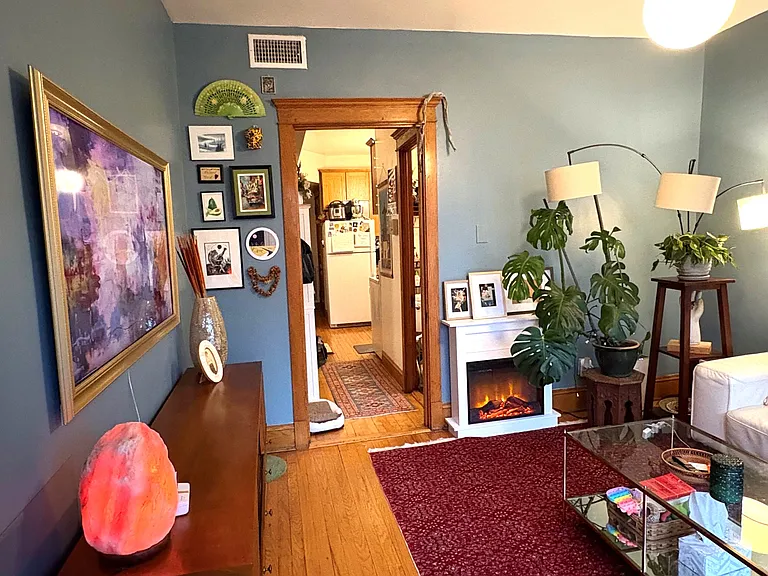 3810 N Greenview Ave #2 — Photo 6
