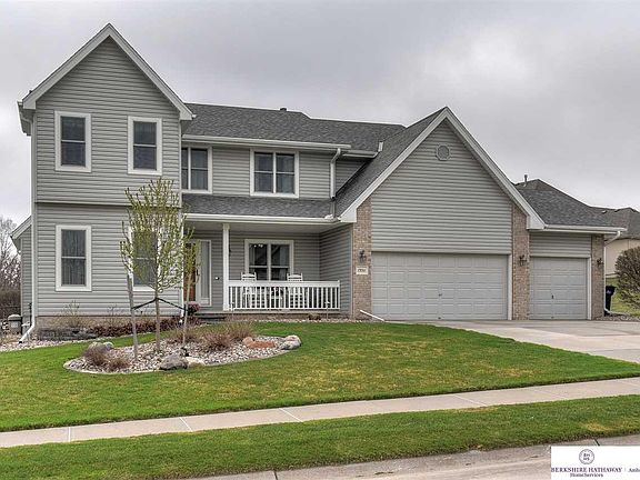 4th image of 13511 Tregaron Cir