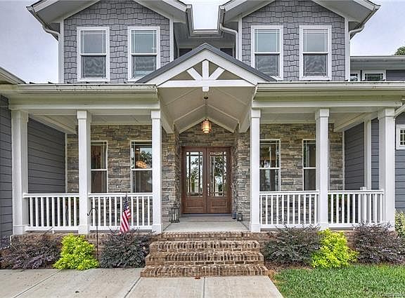 5th image of 194 Woodstream Cir