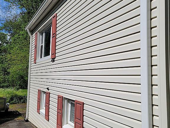 5th image of 11 Laurel Ave