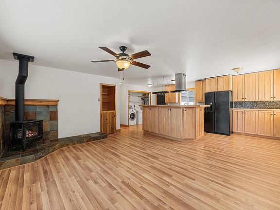 2nd image of 3041 Beaverbrook Dr