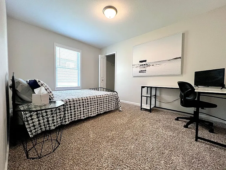 820 Sienna St — Photo 25