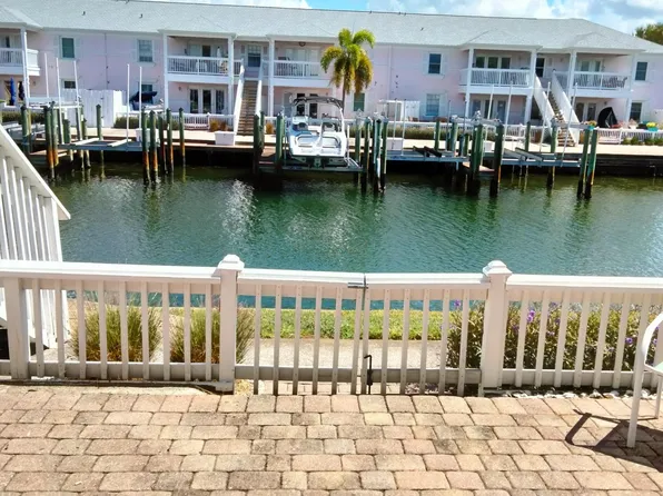 5156 Beach Dr SE, Saint Petersburg, FL