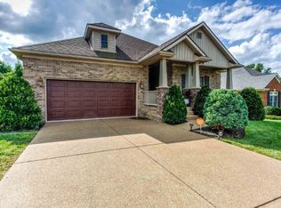 4535 Fieldcrest Place Cir, Newburgh, IN 47630