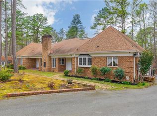 1220 Huguenot Trl, Midlothian, VA 23113