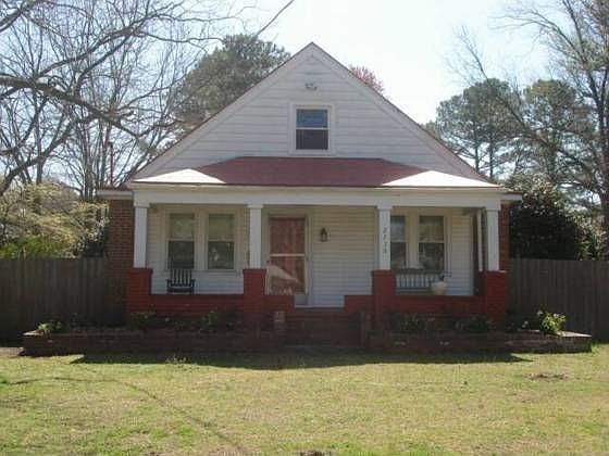 1st image of 2730 Chesapeake Blvd