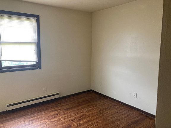 4th image of 728 Gordon Smith Blvd #6