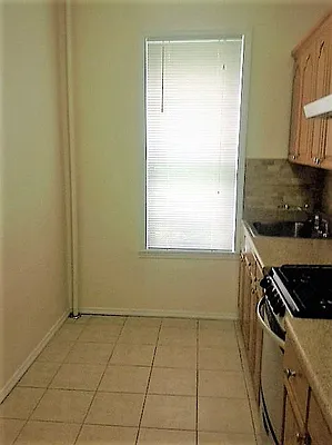 Rented by Voro, LLC | media 12