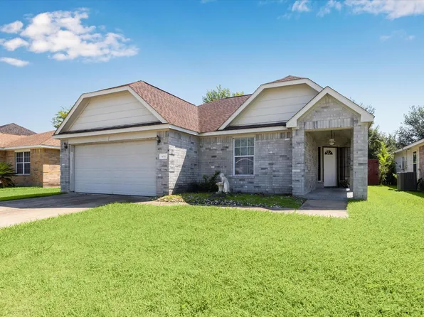 4010 Cary Creek Dr, Baytown, TX 77521