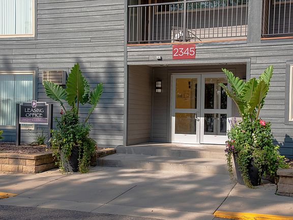 5th image of 2345 Woodbridge St #352